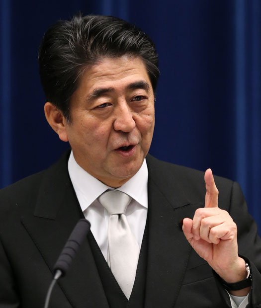 記者会見で内閣改造の意図を説明する安倍晋三首相＝３日午後６時３１分、首相官邸（撮影／飯塚晋一）　（c）朝日新聞社　＠＠写禁