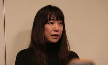 安田純平さん帰国 おにぎりときんぴらを食べる 今後の活動は「白紙」と妻明かす
