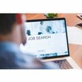 4月こそ転職活動の「始めどき」 企業が中途採用者に求めることとは?