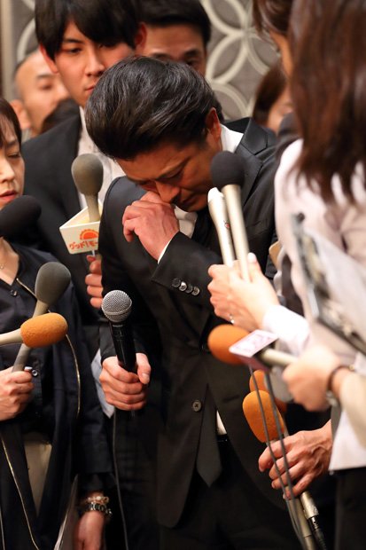 会見を開いた山口達也メンバー（撮影／写真部・松永卓也）