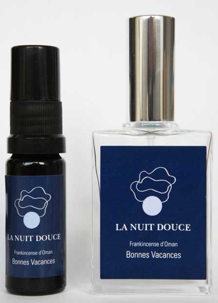 美容オイル「LA NUIT DOUCE」。バカンスのためのオイルで、機内やホテルでの乾燥から肌を守って疲れた肌を回復するためのマルチブレンド（インターブレイン提供）