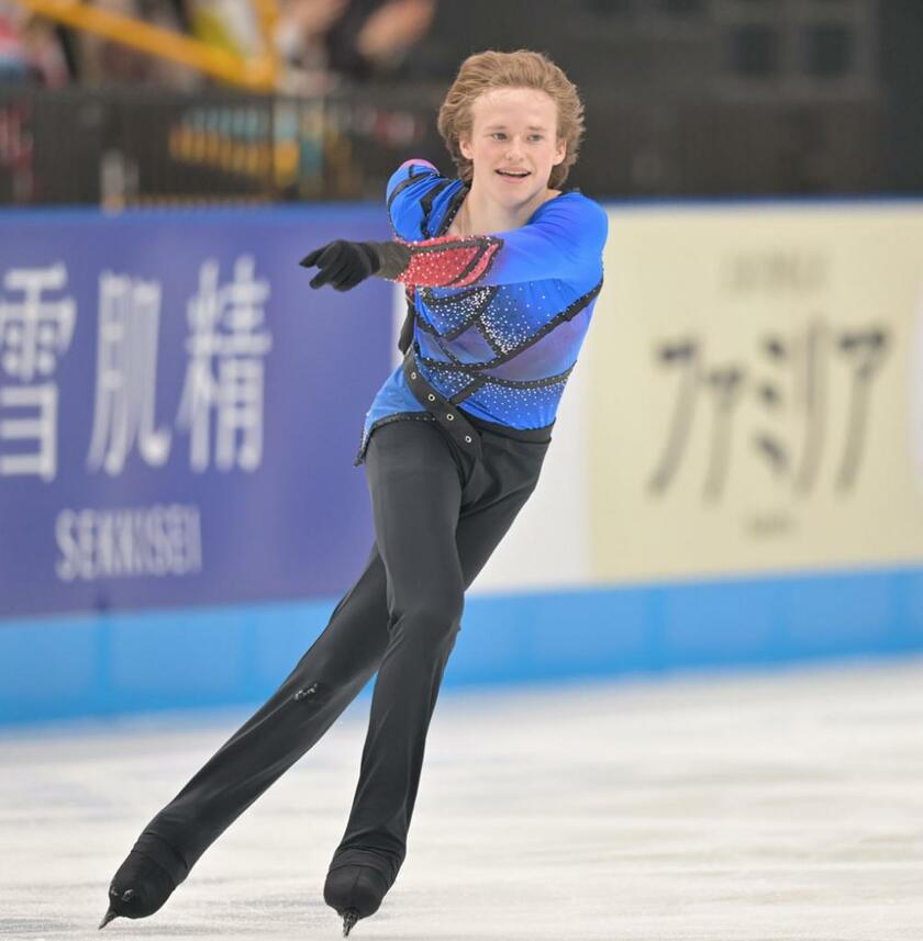 イリア・マリニン（１７）／男子シングルで２位の１９３．４２点（１０６．８４、８６．５８）。９月のＵＳインターナショナルクラシックで史上初の４回転半成功