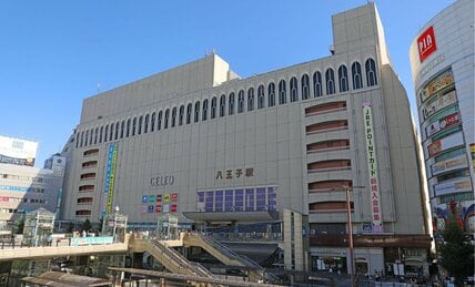 【著者から】　作家 ・吉川英梨さんの最新作『新人女警』。吉川さんが語る八王子のディープな魅力とは？　（一冊の本収録）
