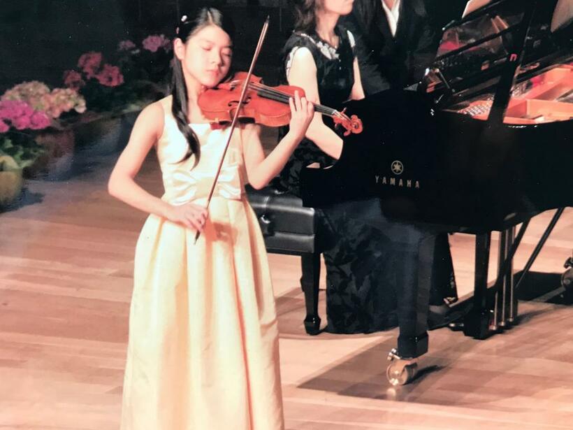 14歳のときに当時最年少で出演した「第9回 別府アルゲリッチ音楽祭 若手演奏家コンサート」のステージ（廣津留さん提供）