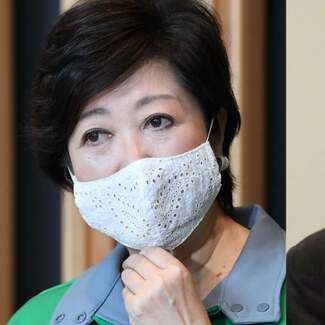 「大臣マスク」で顔をシャープに ドン小西が“おしゃれなマスク”レッスン