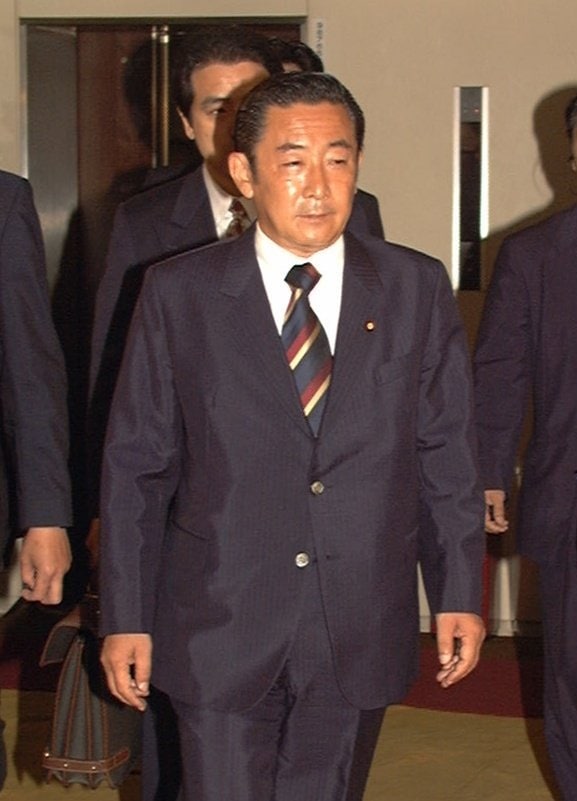 1998年7月13日、退陣表明直前に自民党本部を訪れた橋本龍太郎元首相