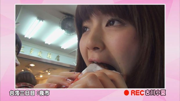 「アイドルの自撮りショット」 台湾で食事を楽しむアップアップガールズ(仮)
<br />