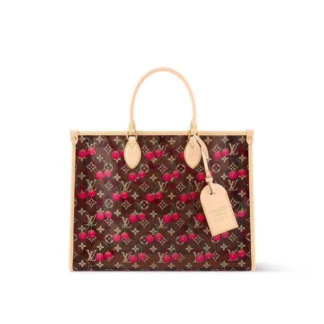写真・図版(1枚目)| 【ルイ・ヴィトン】「LOUIS VUITTON × 村上隆」第3章よりチェリーモ・チーフが目を引く夏にぴったりのPVCやデニム素材のアイテムが登場