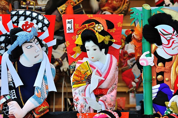 江戸時代に定番となった歌舞伎役者の羽子板