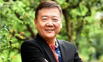 思いがけず不倫の当事者になってしまった50歳女性に、鴻上尚史が「やり過ごさない方がいい」と伝えた真意