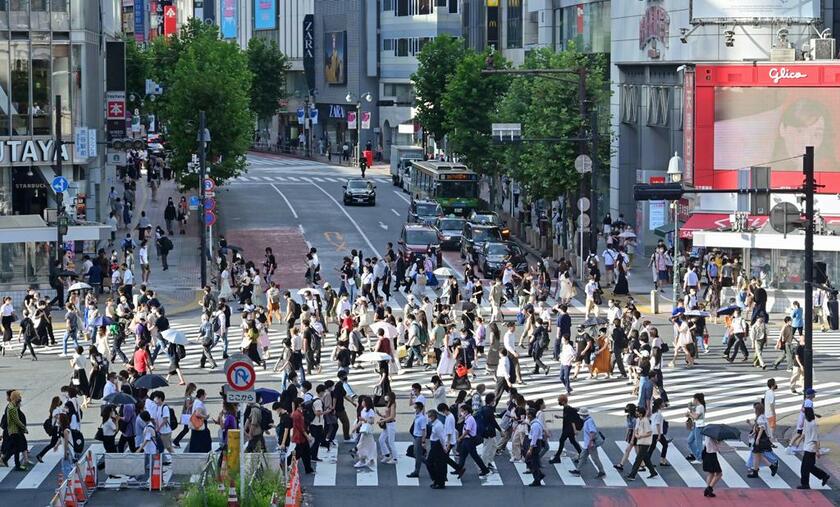 かつては街の人出の増減が話題になった渋谷スクランブル交差点（写真はイメージ）