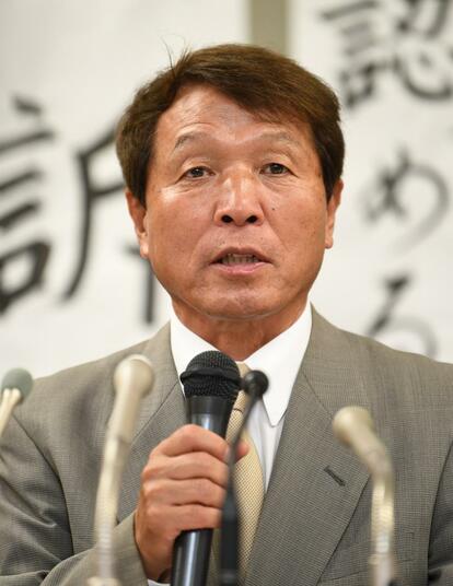 判決を受け、会見する桜井昌司さん