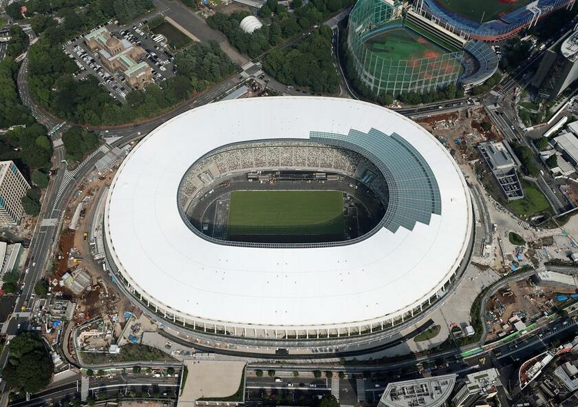 新国立競技場　（ｃ）朝日新聞社