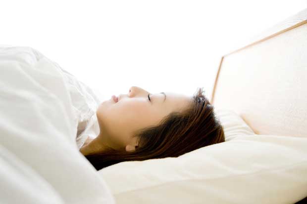 朝まで熟睡するためにはどのような生活習慣を心がければよいのか（※写真はイメージ）