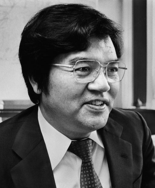 １９８４年１２月ごろ撮影。徳田虎雄は、「年中無休」「２４時間オープン」など、医療改革を掲げた　（ｃ）朝日新聞社
