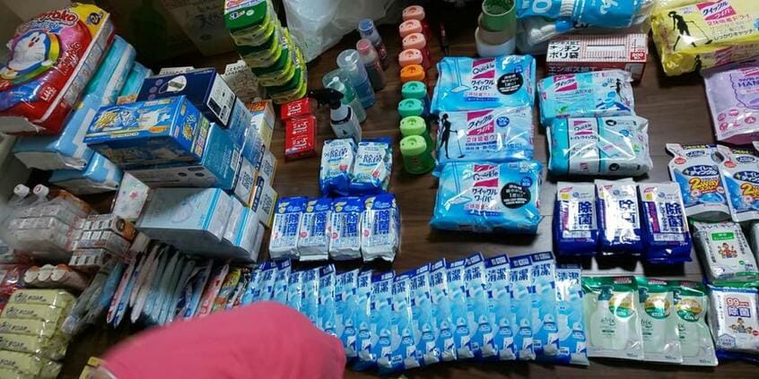 夫が買い込んだ日用品。これで「一部」だというから驚きです