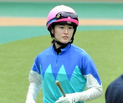 藤田菜七子騎手×サニーデイズ 額装写真パネル（スペイン遠征中の