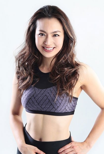 岡部友（おかべ・とも）さん／パーソナルトレーナー。フロリダ大学在学中に、プロアスリートに指導できるスポーツトレーナーが保持するＮＳＣＡ－ＣＳＣＳの資格を取得。著書『美尻トレ』（文藝春秋）がヒット中。