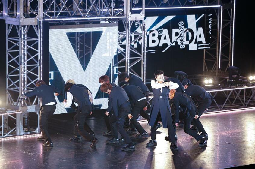 5月27日に行われた「INI COMEBACK SHOW」の様子/(c)LAPONE ENTERTAINMENT