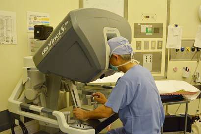 順天堂医院でおこなわれる前立腺がんのロボット手術で、危険な状況に陥った事例は一つもない（写真／堀江医師提供）