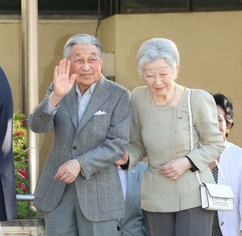 (c)朝日新聞社