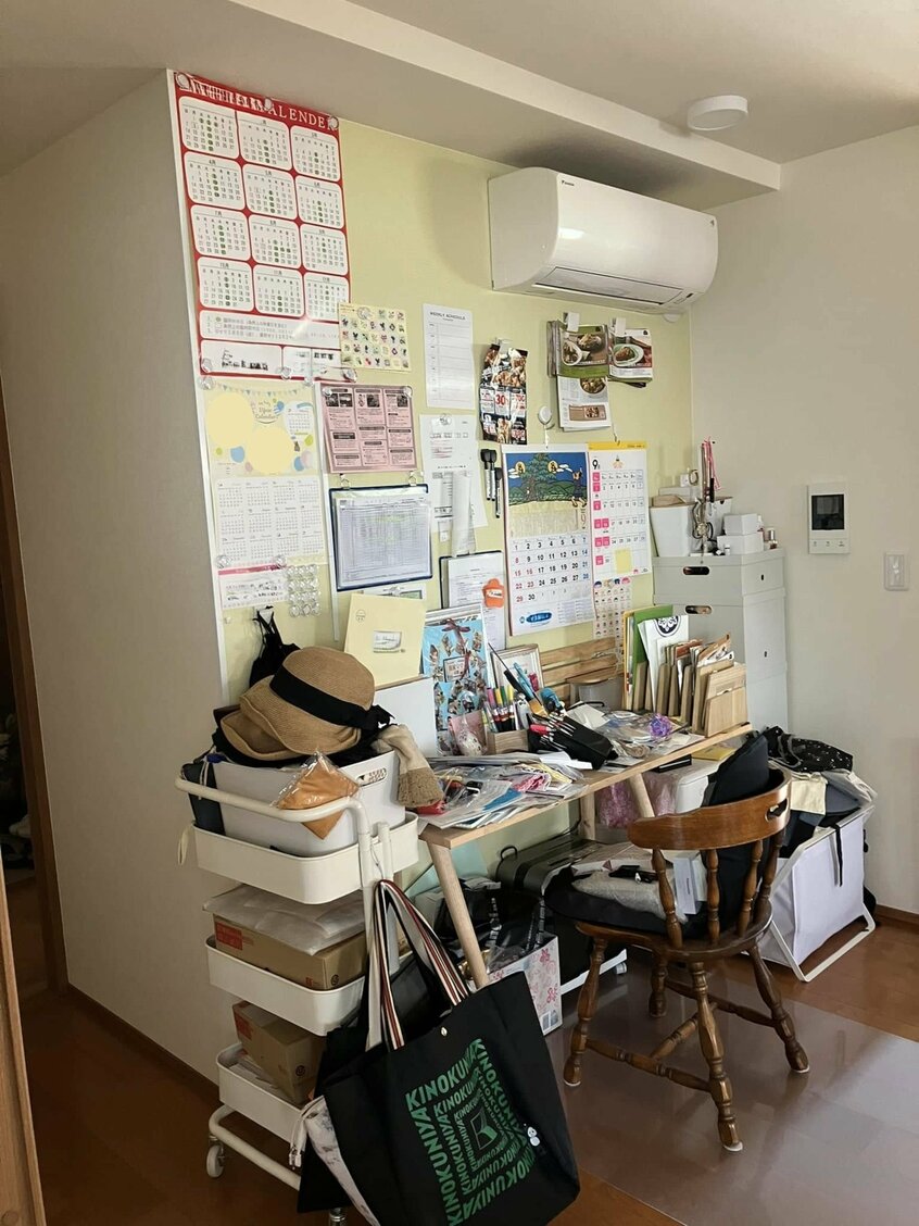 書類や荷物を置くだけの場所だった作業スペース/ビフォー