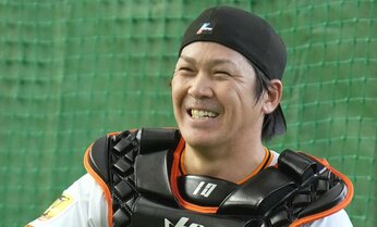 甲斐のFA移籍で今季スタメンゼロだが… 他球団が「いい捕手」と絶賛する巨人・岸田行倫にトレードの可能性