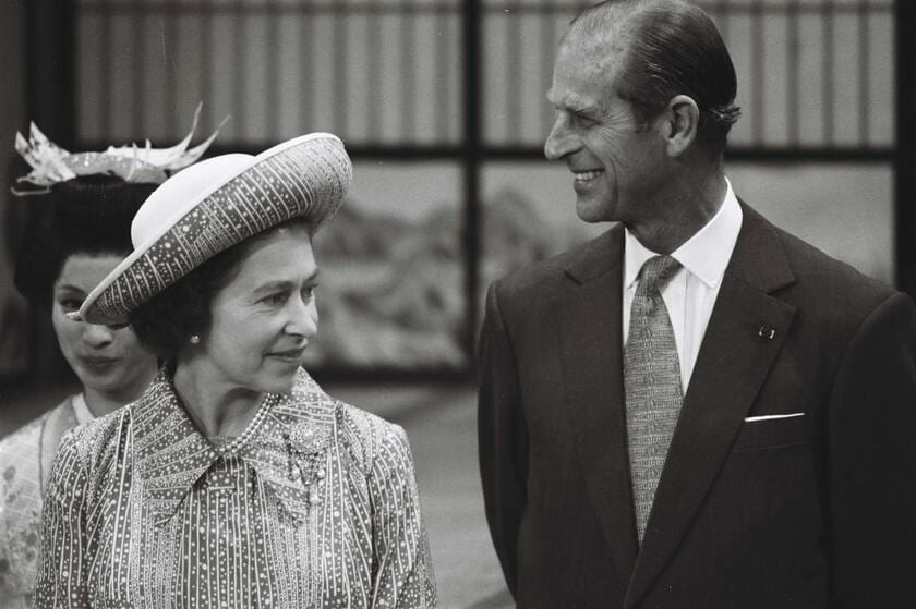 １９７５年に来日した時の、エリザベス女王とフィリップ殿下