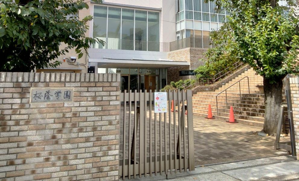 桜陰　盗撮 名門女子校「桜蔭学園」隣で勃発したタワマン建設騒動 学校側は「盗撮やのぞき被害」を懸念 | AERA dot. (アエラドット)