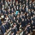 国会議員は市販マスクを着用できているのはどうして?