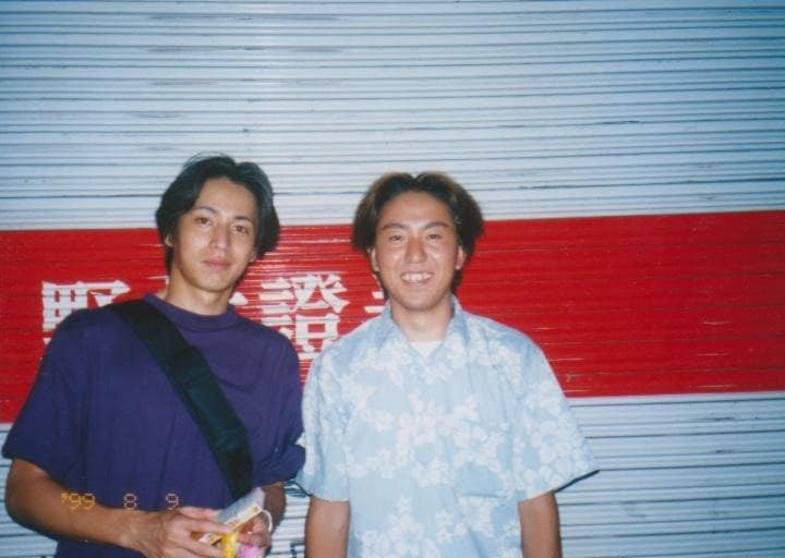 結成2年目、1999年当時のチュートリアル（提供）
