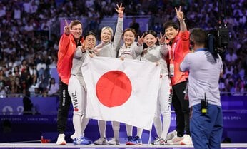 フェンシング、武士道の国が騎士道の国で旋風 出場した団体種目のすべてでメダル獲得