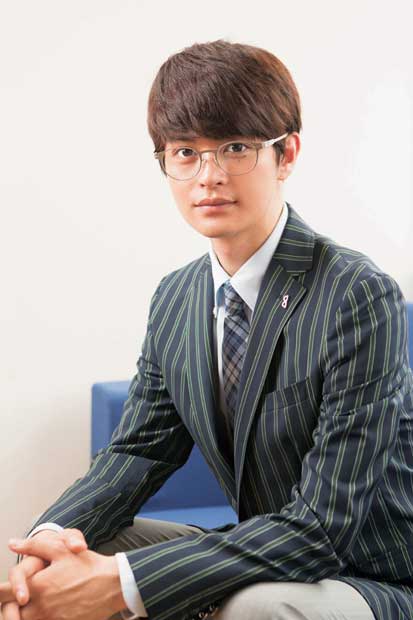 Amazon.co.jp: 瀬戸康史ファ-スト写真集 : 唐木貴央: 本