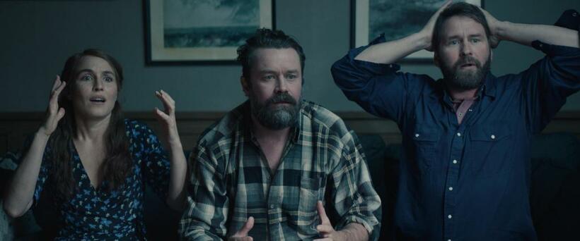 ｐｈｏｔｏ（ｃ）２０２１　ＧＯ　ＴＯ　ＳＨＥＥＰ，　ＢＬＡＣＫ　ＳＰＡＲＫ　ＦＩＬＭ　＆ＴＶ，　ＭＡＤＡＮＴＳ，　ＦＩＬＭ　Ｉ　ＶＡＳＴ，　ＣＨＩＭＮＥＹ，　
ＲＡＢＢＩＴ　ＨＯＬＥ　ＡＬＩＣＪＡ　ＧＲＡＷＯＮ－ＪＡＫＳＩＫ，　ＨＥＬＧＩ　ＪＯＨＡＮＮＳＳＯＮ
