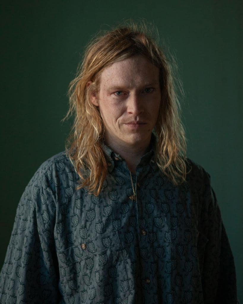 Ｃａｌｅｂ　Ｌａｎｄｒｙ　Ｊｏｎｅｓ／１９８９年生まれ。映画「ノーカントリー」（２００７年）で俳優デビュー。主演作に「アンチヴァイラル」（１２年）（ｃ）　２０２１　Ｇｏｏｄ　Ｔｈｉｎｇ　Ｐｒｏｄｕｃｔｉｏｎｓ　Ｃｏｍｐａｎｙ　Ｐｔｙ　Ｌｔｄ，　Ｆｉｌｍｆｅｓｔ　Ｌｉｍｉｔｅｄ