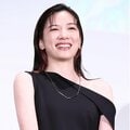 「永野芽郁」が海外映画祭でしれっと復帰! 東村アキコ氏との“気まずい横並び”でも笑顔をつくれる「鋼メンタル」