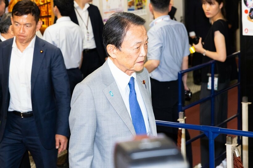 自民党の麻生太郎最高顧問（写真映像部・上田泰世撮影）
