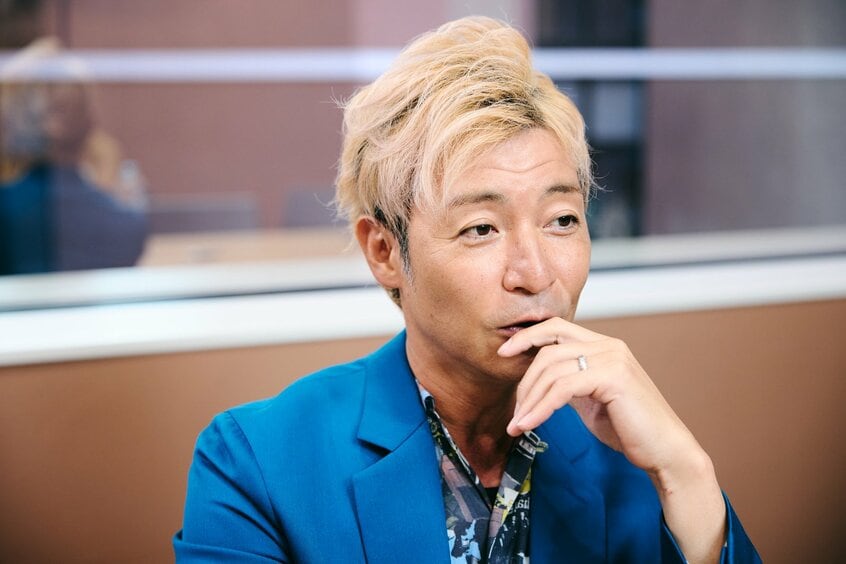 写真・図版(2枚目)| 中年の危機に陥ったつるの剛士、40代に入り「自信がなくなった」 その先にあった意外なモノとは?