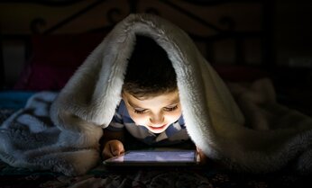 暴れる、ものを壊す、家のお金を盗んで課金…増える小学生の「ゲーム依存」とは 専門医に聞く