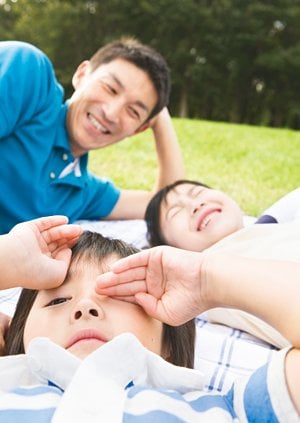 写真・図版（1枚目）| 【のびのび子育て】　どうする？ 感情的に怒ってしまったときの子どもへのフォロー（１）