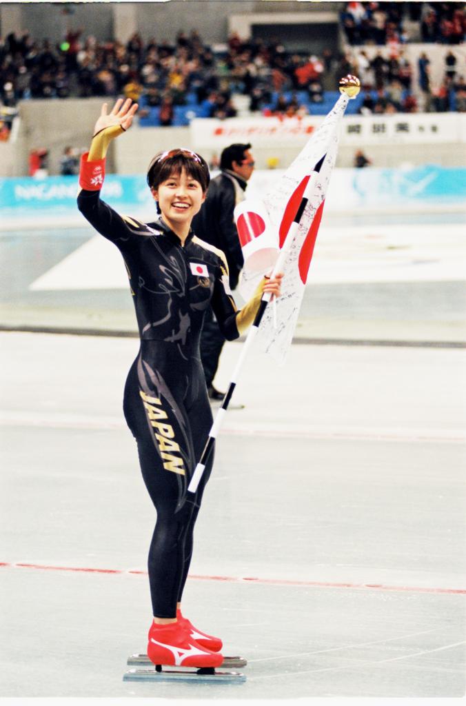 長野五輪スピードスケート女子500メートルで銅メダルを獲得した岡崎朋美選手