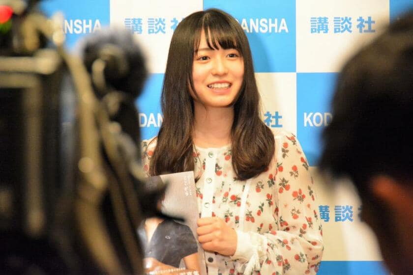 写真集が爆発的に売れた欅坂４６の長濱ねる　（ｃ）朝日新聞社