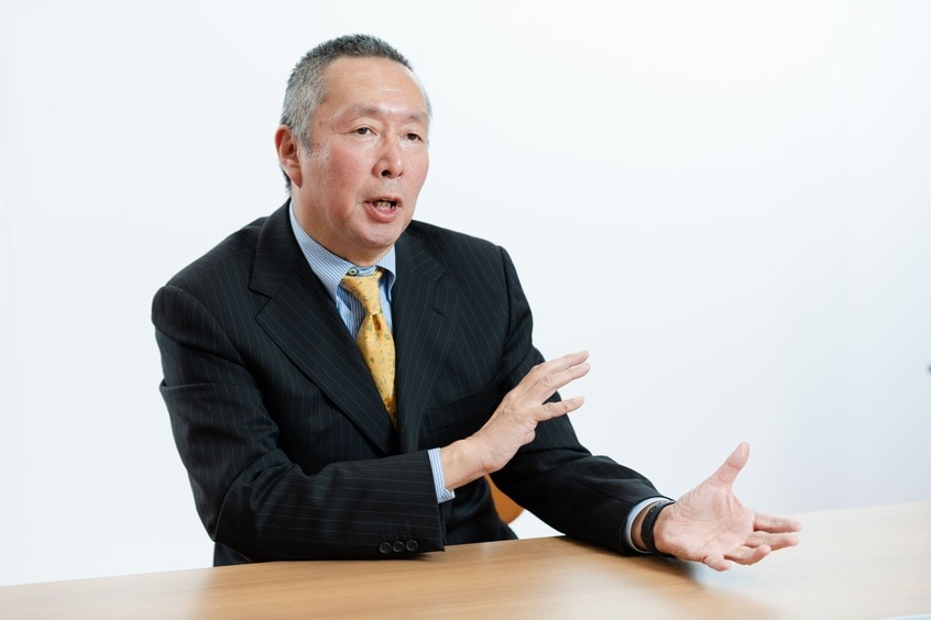 楽天証券 FX・CFD事業部の荒地 潤〈あらち・じゅん〉さん（撮影・和仁貢介／朝日新聞出版写真映像部）