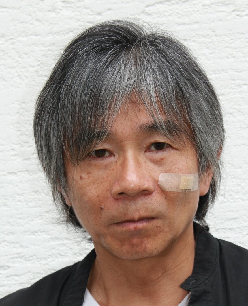 写真・図版（2枚目）| 「今と昔の子ども」の変わったところ、変わらないところは？　児童文学作家・はやみねかおるに聞く