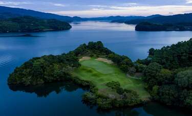 世界で最も多くマスターズを撮った写真家・宮本卓が感嘆した「日本のゴルフコース」の様式美