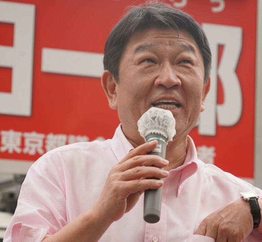 不審物予告で街頭演説が中止になった茂木外相（撮影・上田耕司）
