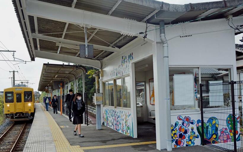山口宇部空港の最寄り駅、JR宇部線草江駅。空港までは徒歩で5～10分ほど（C）朝日新聞社