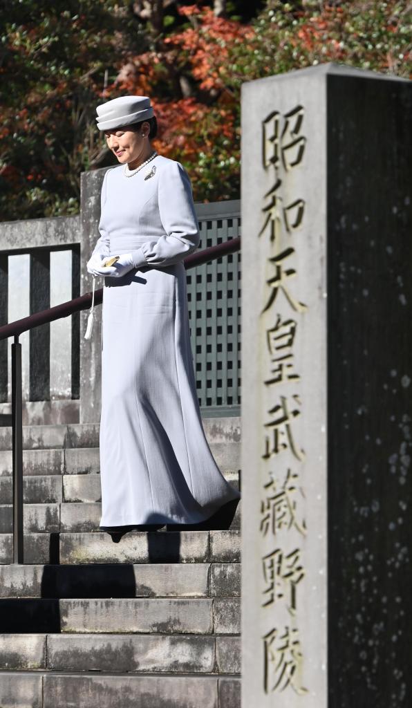 １２月３日に武蔵野陵を参拝した皇后さま　（ｃ）朝日新聞社