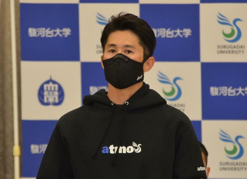 初出場の駿河台大の徳本一善監督(大学提供)