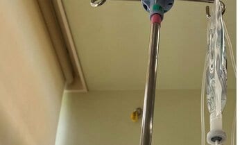 18歳になった〝医ケア児〟は制度が使えない! 母は手術が必要な自分の体より子の預け先で頭がいっぱい